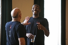 Director Denis Griesmer and actor Carl Pastard in rehearsal